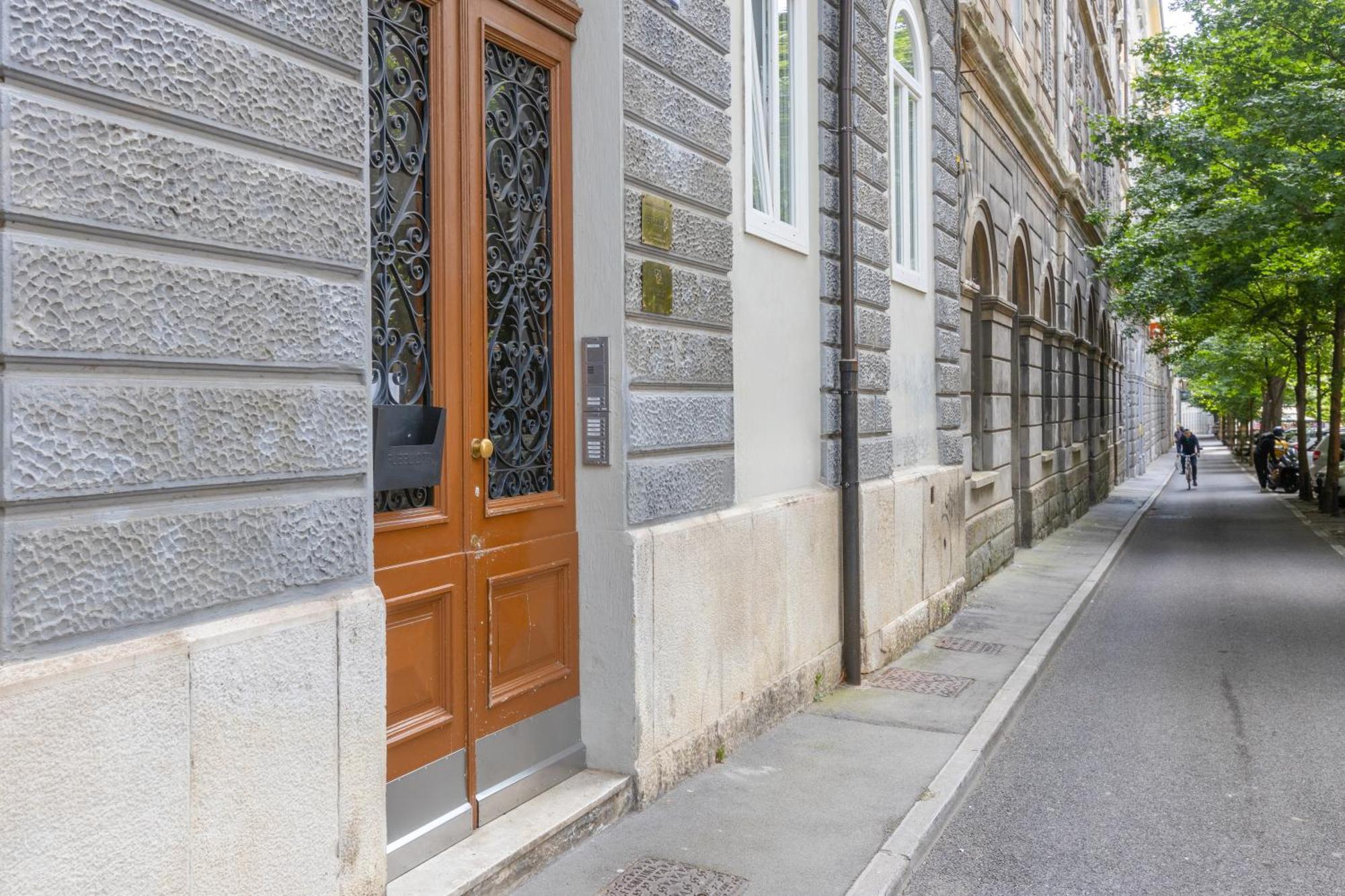 XX Settembre Lägenhet Trieste Exteriör bild